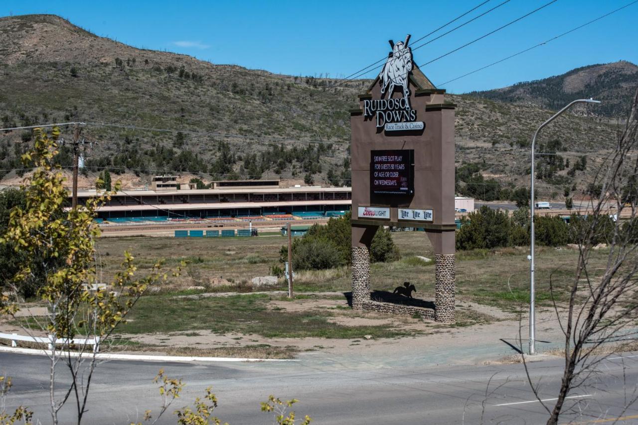 Tiny Two, 2 Bedrooms, Midtown, Sleeps 4 Ruidoso Εξωτερικό φωτογραφία